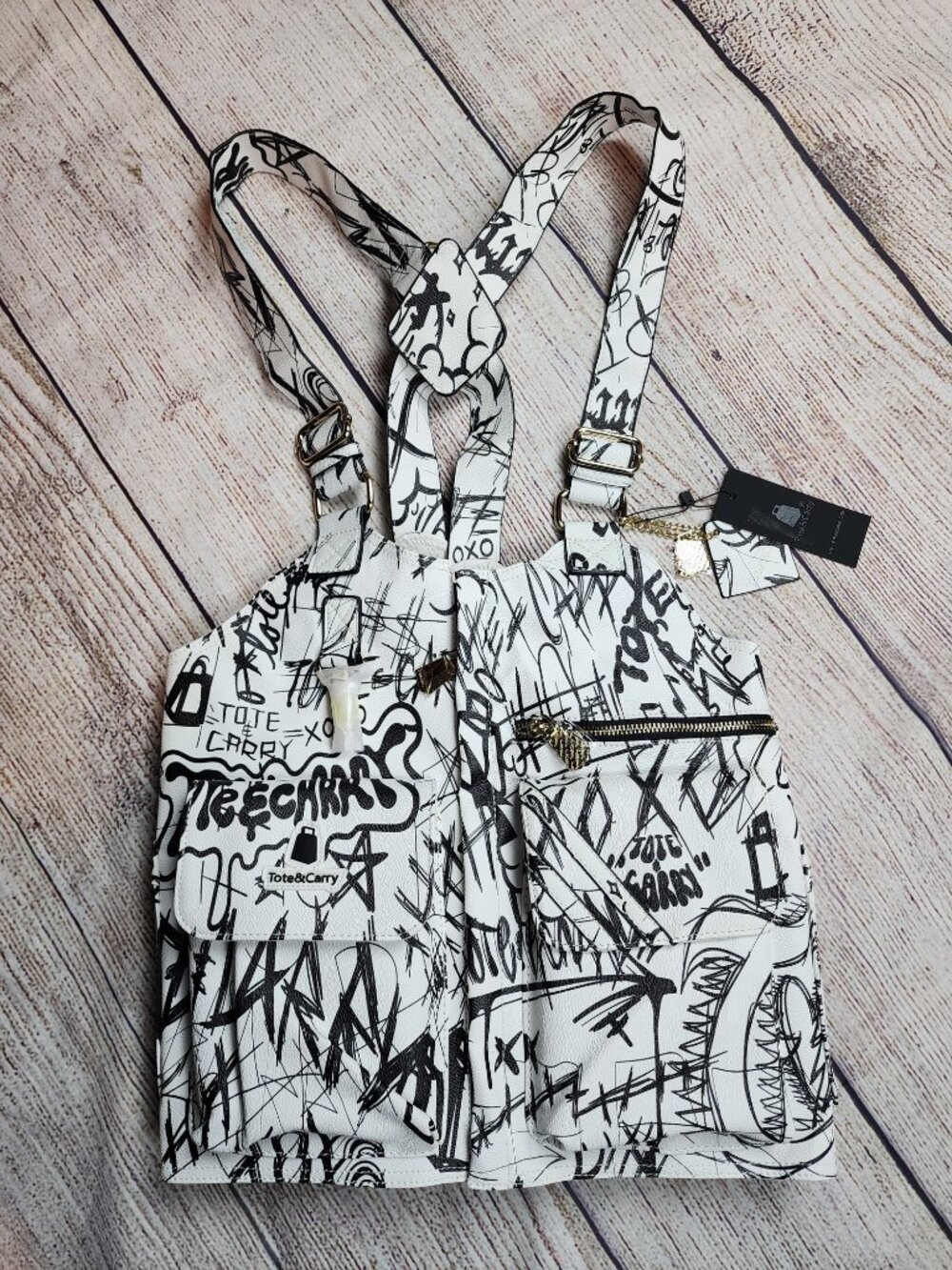 Tote & Carry Tactical Graffiti Vest Medium Adjustable Streetwear Artisanal
